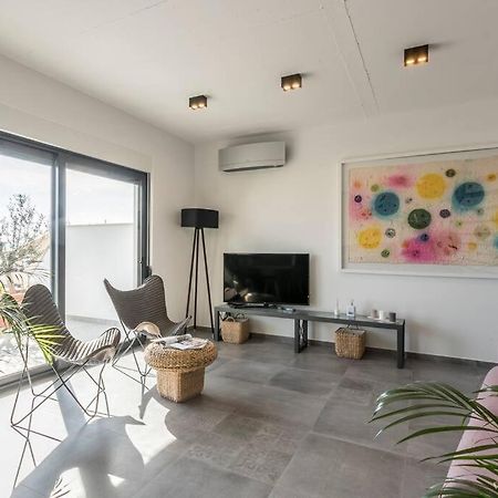 Holiday Home Lolina,Sea On A Palm! Heated Pool Τρογκίρ Εξωτερικό φωτογραφία